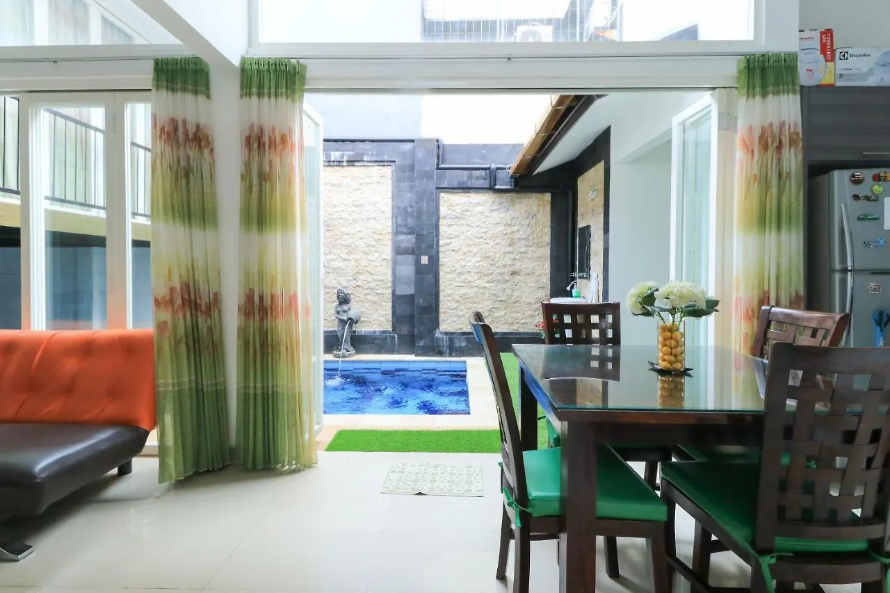 Apartamento Donata House Jimbaran 0*,  Indonesia